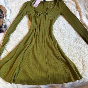 Elegant Olive Green Ribbed Dress